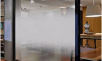 Mgła folia dekoracyjna gradientowa do oklejania szyb sprzedaż, montaż